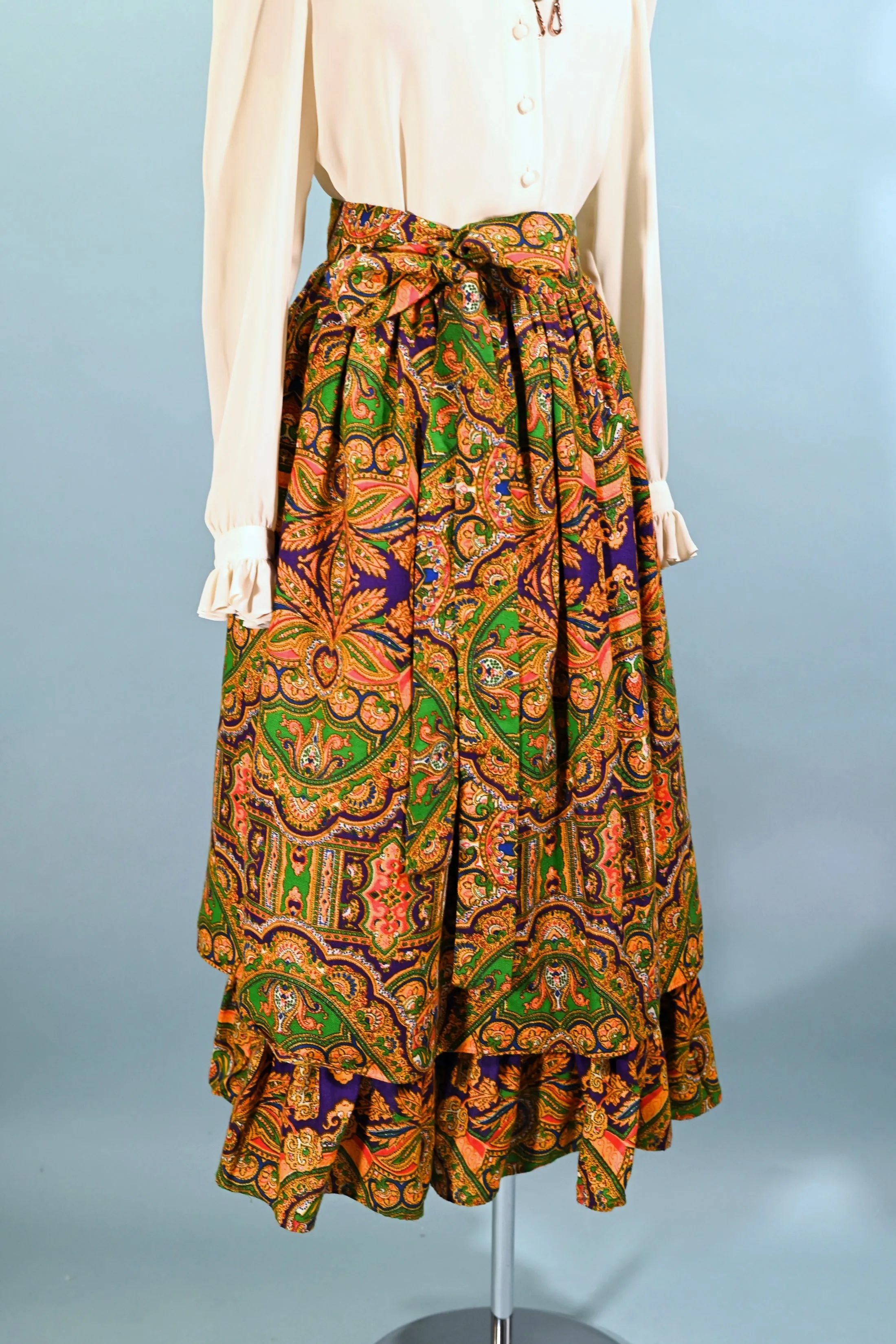 70s Gypsy Ruffle Skirt, Bohemian Paisley Print by Ellen Tracy 5/S