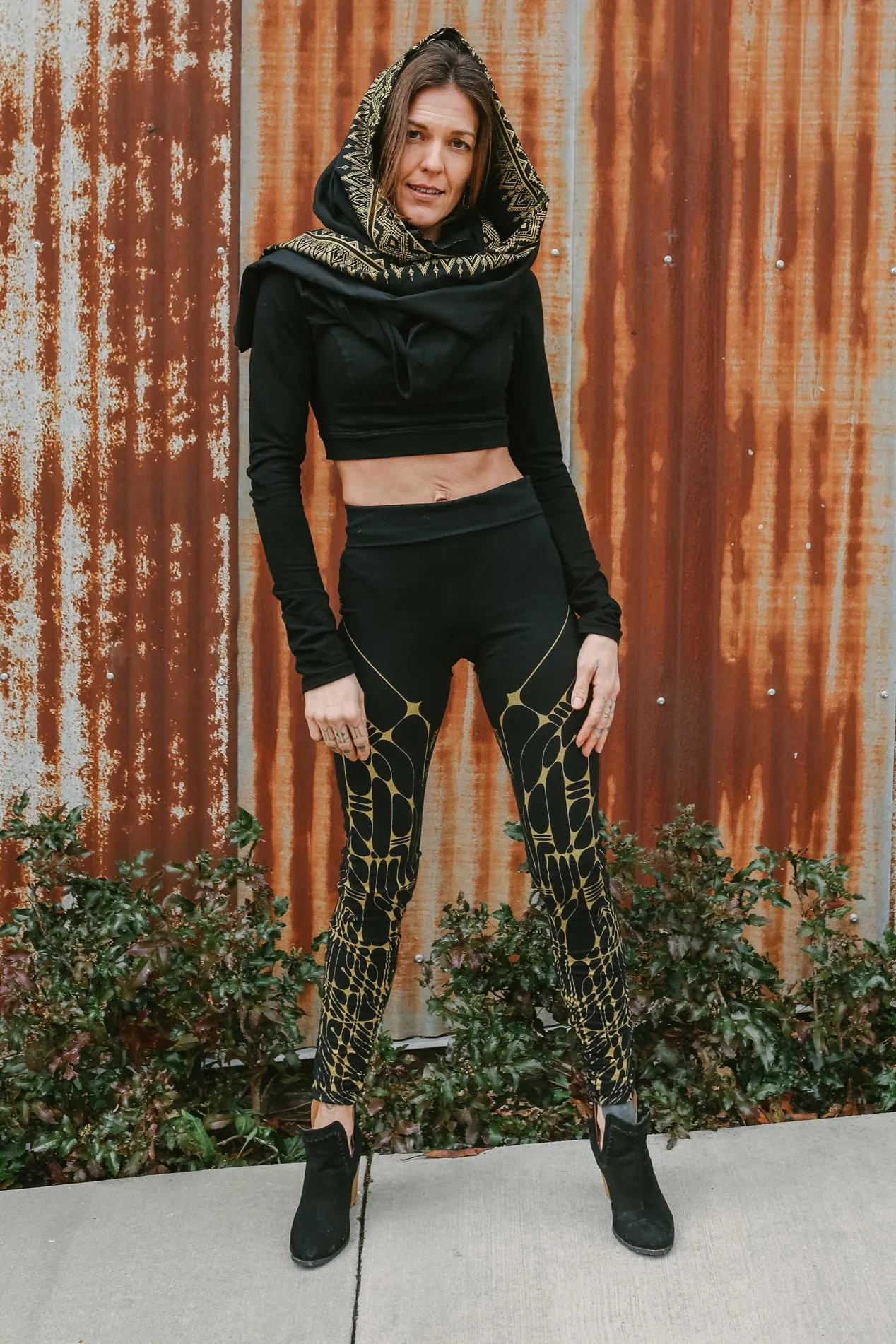 Arrow Leggings - Black/Gold