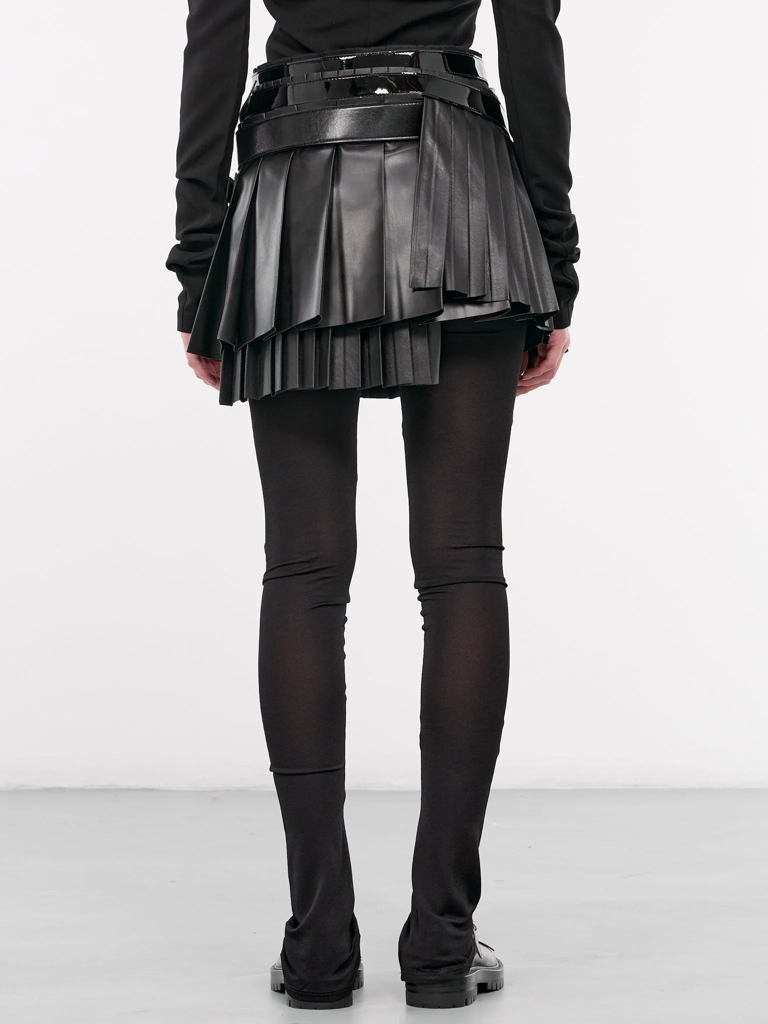 Asymmetric Belt Pleated Skirt (JN-S007-051-BLACK)