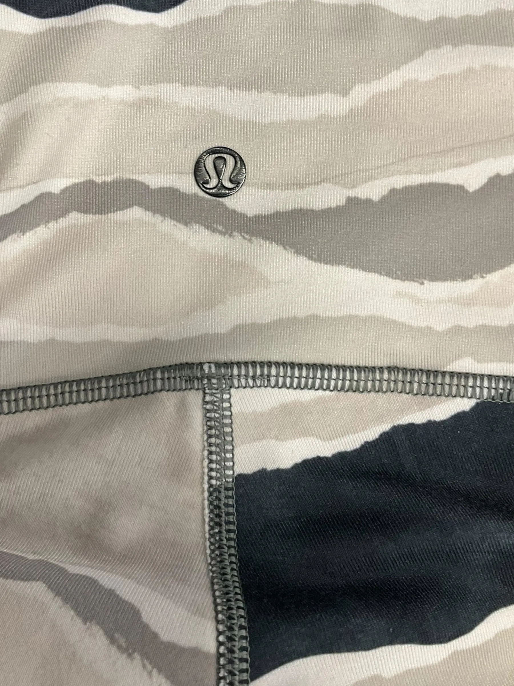 Athletic Leggings By Lululemon In Multi-colored, Size: 8