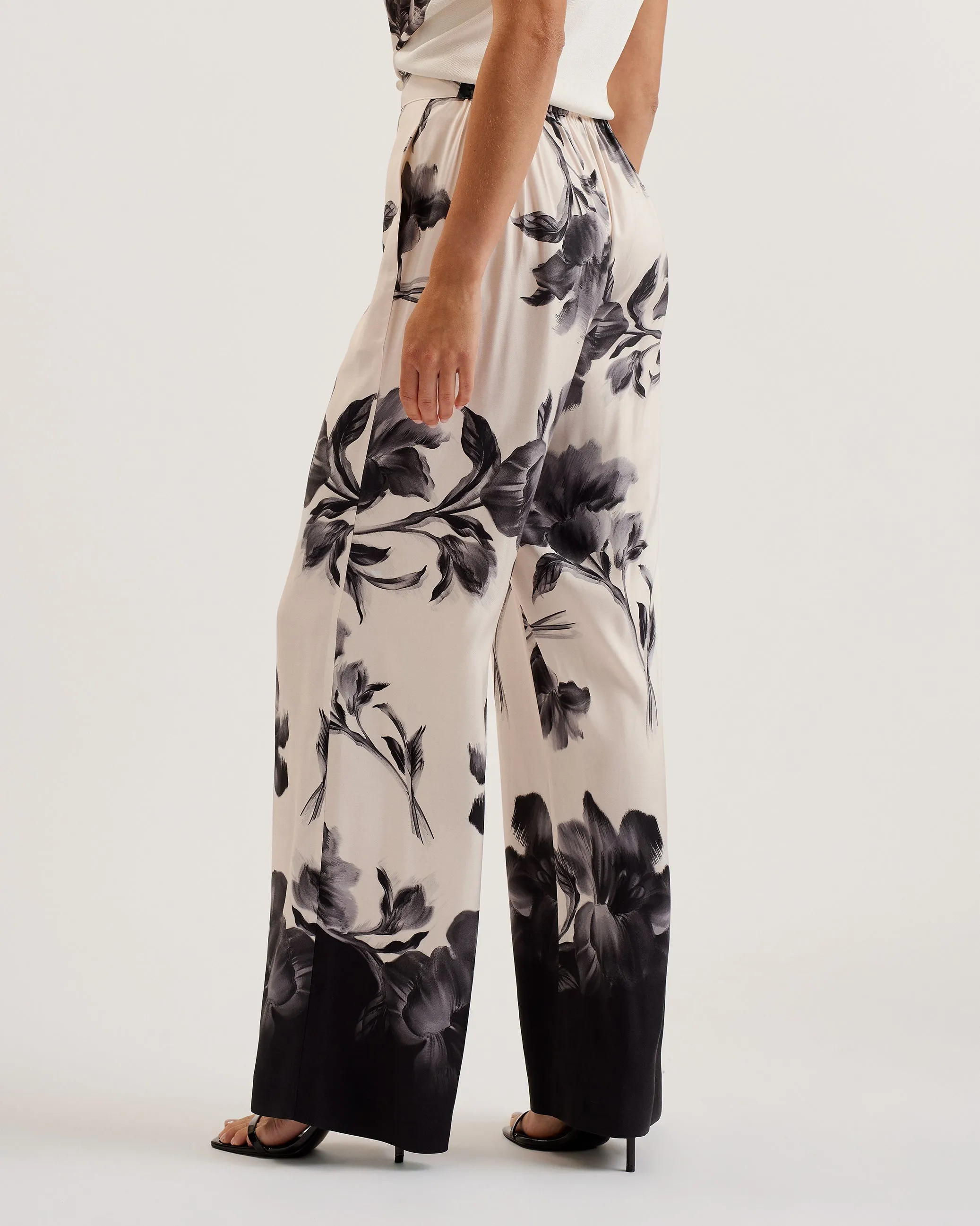 Awyna Printed High Waisted Wide Leg Trouser Black