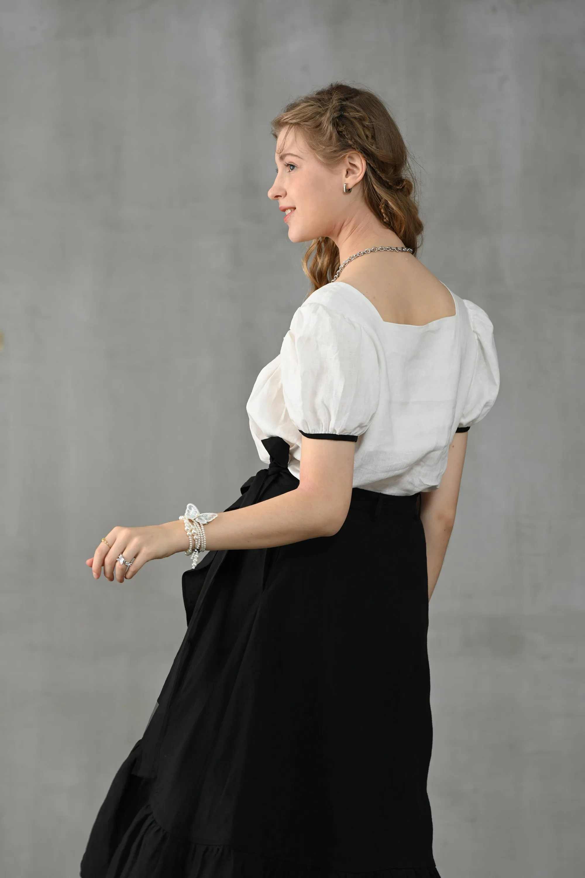 Clover 32 | Wrap linen skirt in black/white