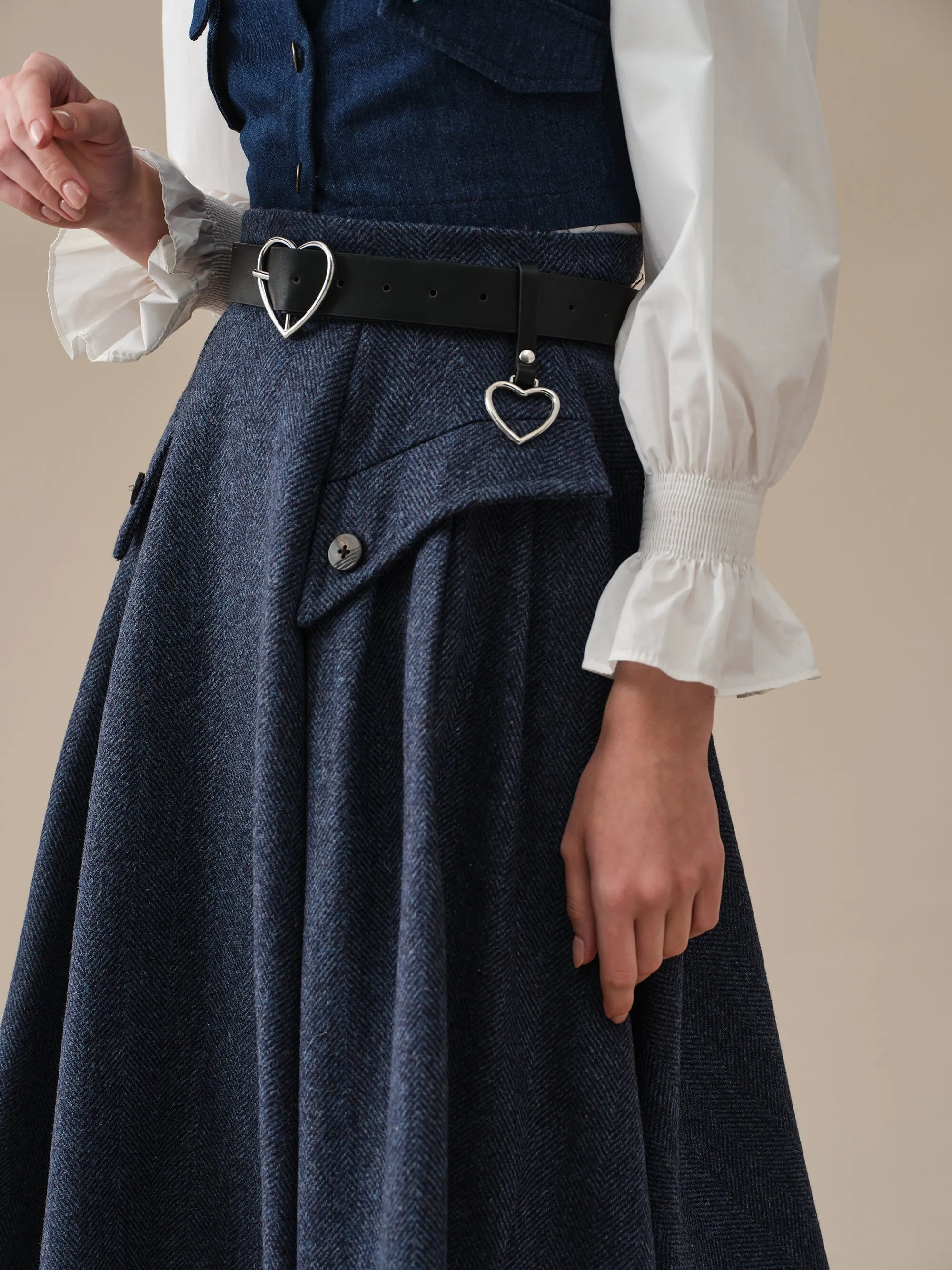 Darcy 23 | flared wool skirt