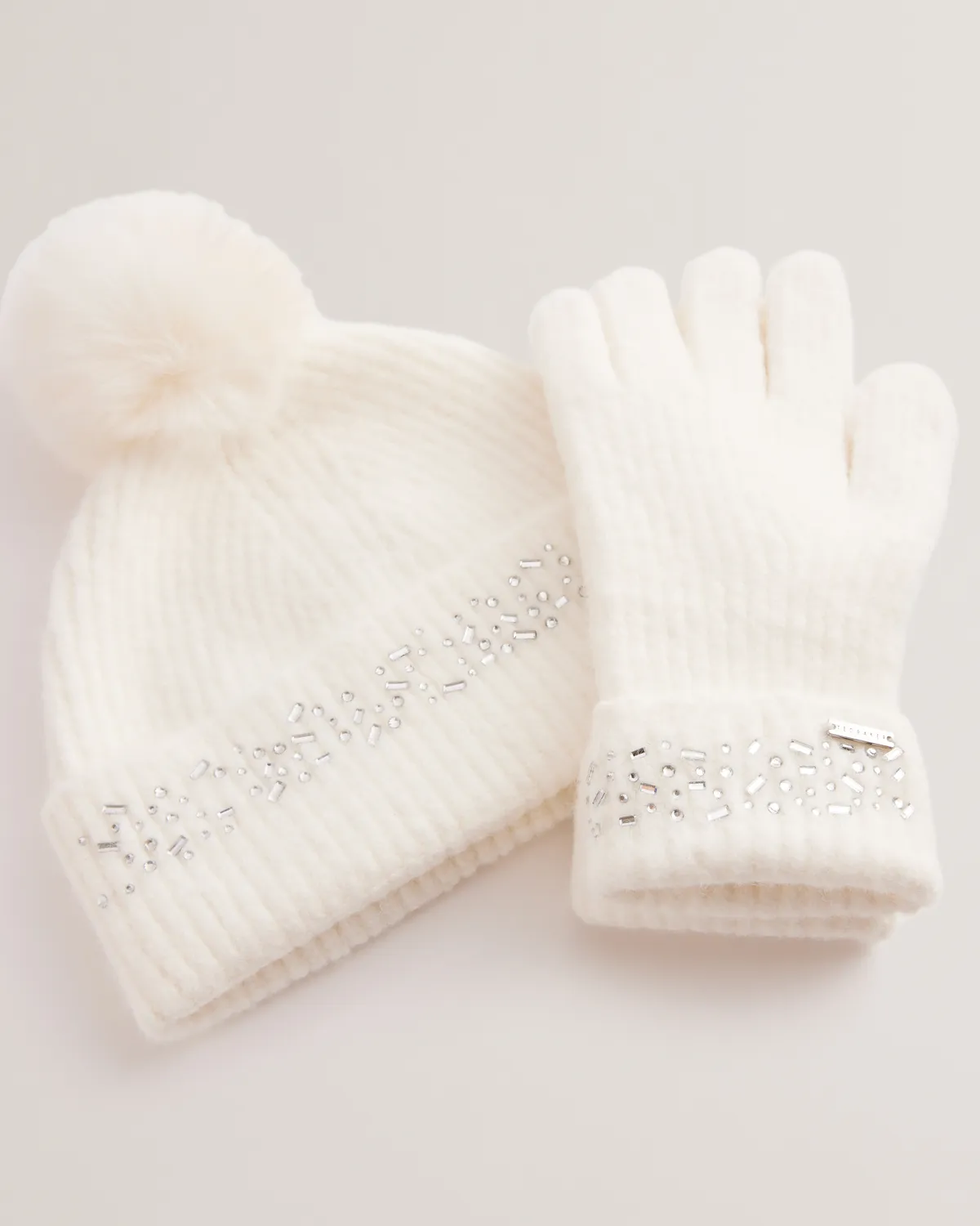 Keriis Rhinestone Knitted Hat And Glove Cream