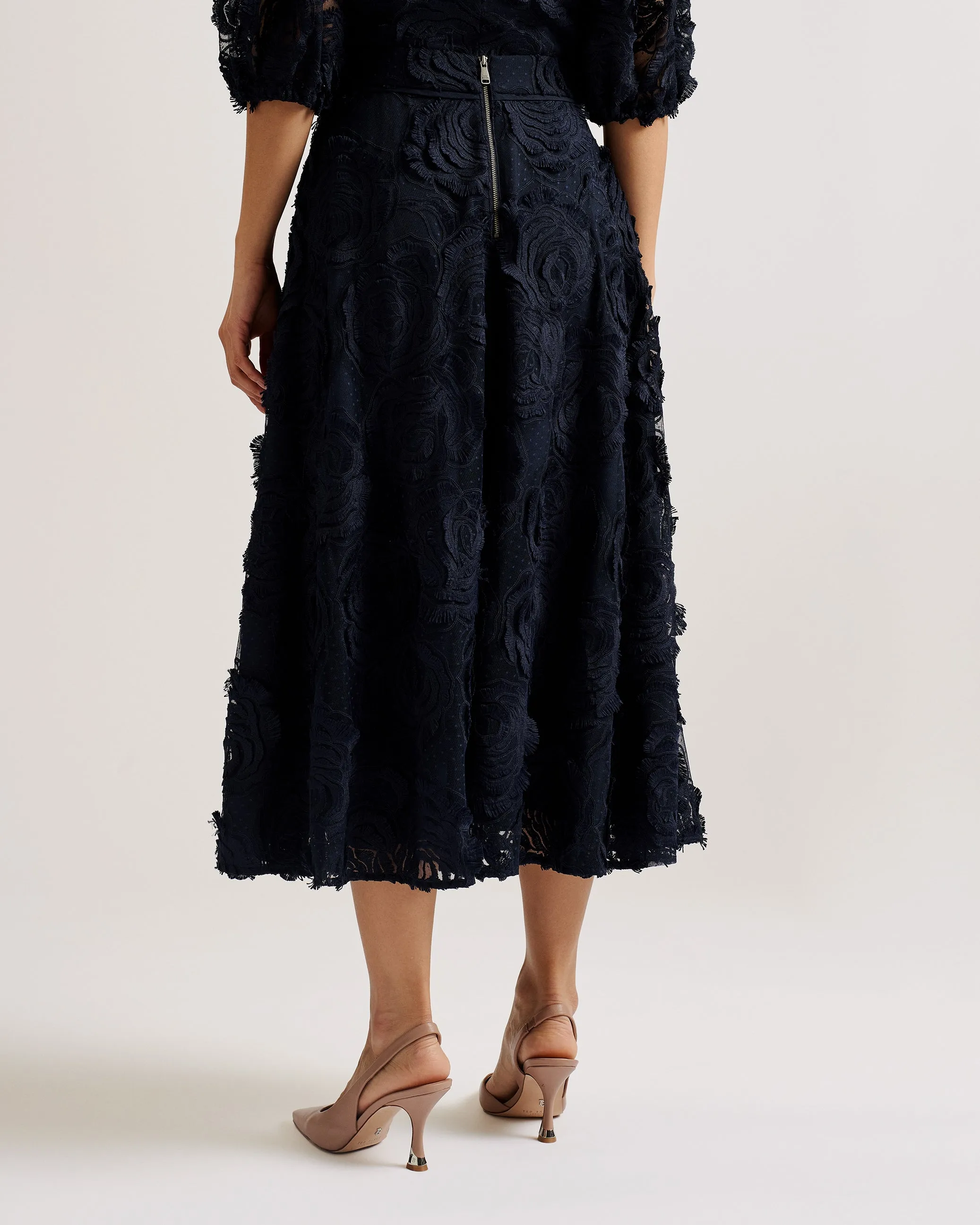 Louelaa Midi Skirt With Pleats Navy