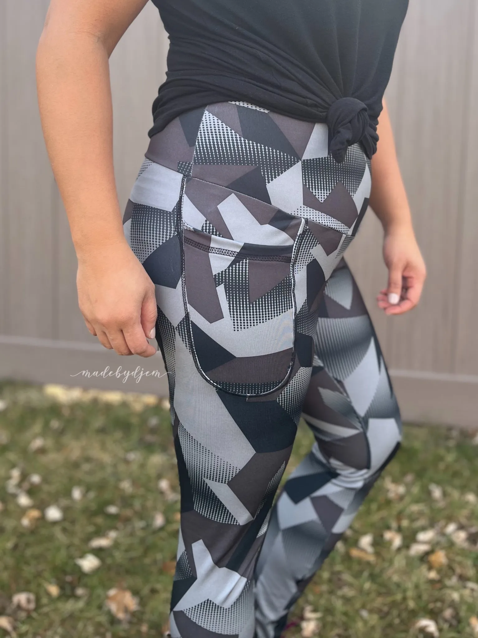 Resolution Leggings PDF Pattern Sizes B - M