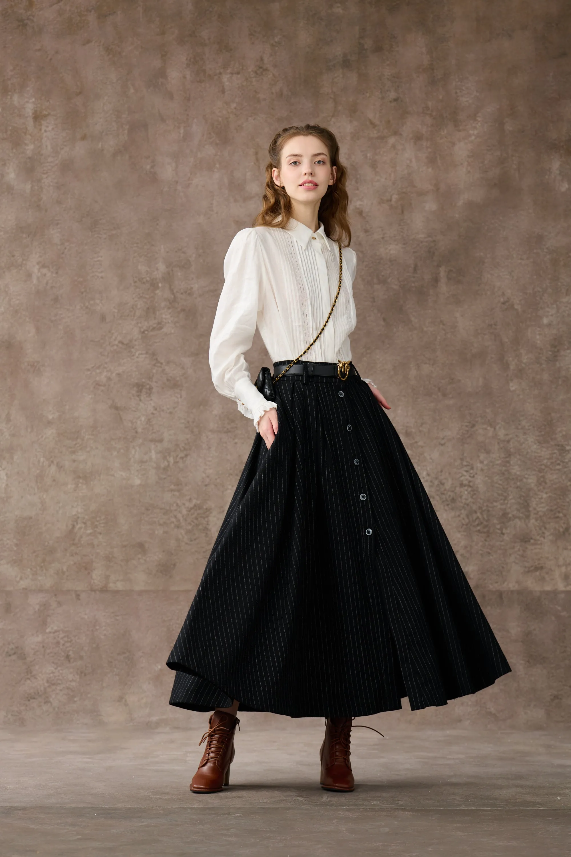 Santal 3 | Striped Wool Skirt in black