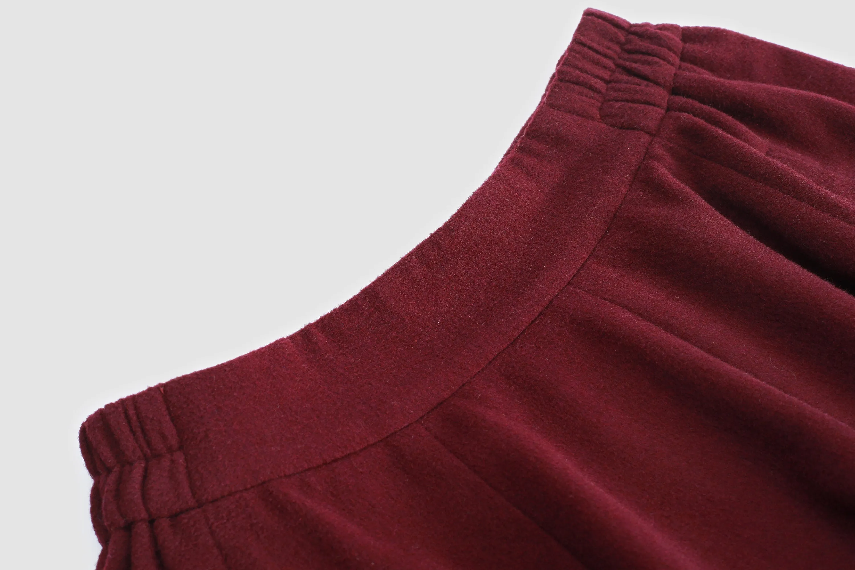 The Soft Lawn 12 | Midi Wool Skirt